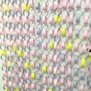 Painel de Correntes de Papel Cores