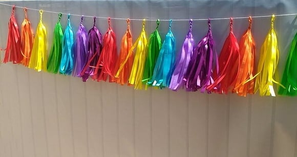 Varal de Franjas Decoração SUPER COLORS - Imagem 2